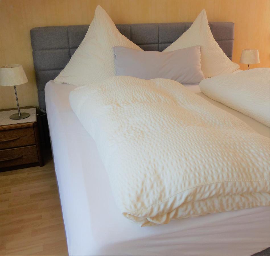 Gaestehaus Schwaab เซลทิงเงน-อาคทิก ภายนอก รูปภาพ
